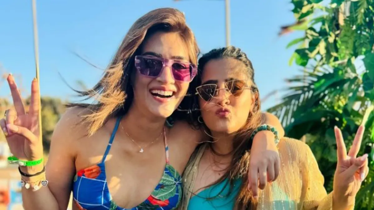 inside-kriti-sanon-greece-diaries-with-sister-nupur-sanon-and-friends-fans-try-to-find-actress-rumoured-bf-kabir-bahia